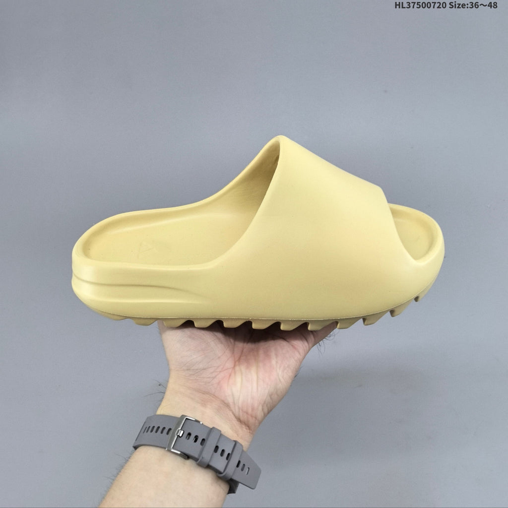 adidas Originals Yeezy Slide